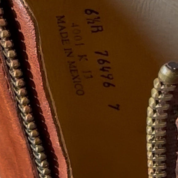 GORGEOUS FRYE COGNAC BUTTON BOOTS MELISSA PULL ON 7 LIKE NEW - Picture 13 of 14